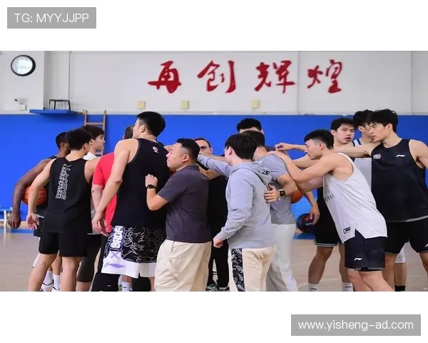 篮坛风云再起群雄逐鹿赛季激战中